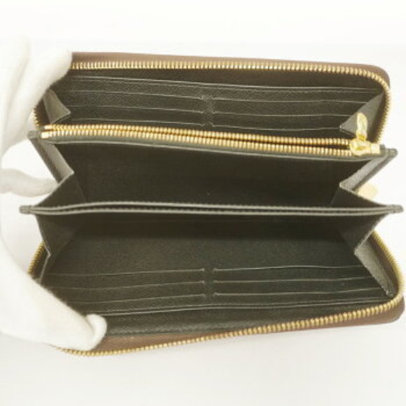 Louis Vuitton Monogram Giant Zippy Bifold Long Wallet - Picture 3 of 13